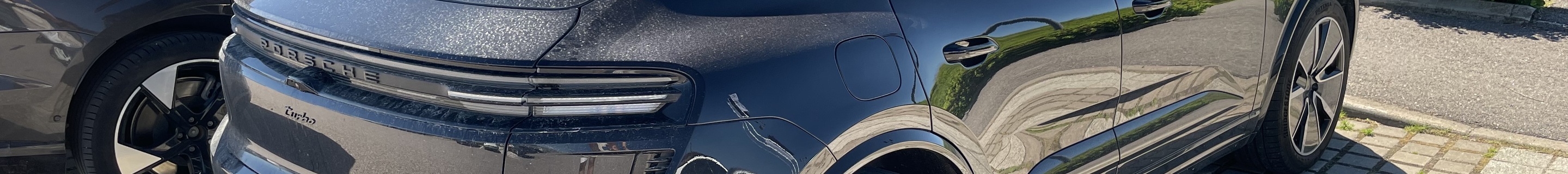 Porsche Macan EV Turbo