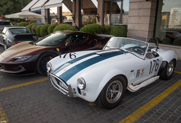 AC Cobra 427