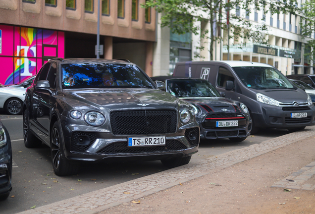 Bentley Bentayga V8 2021