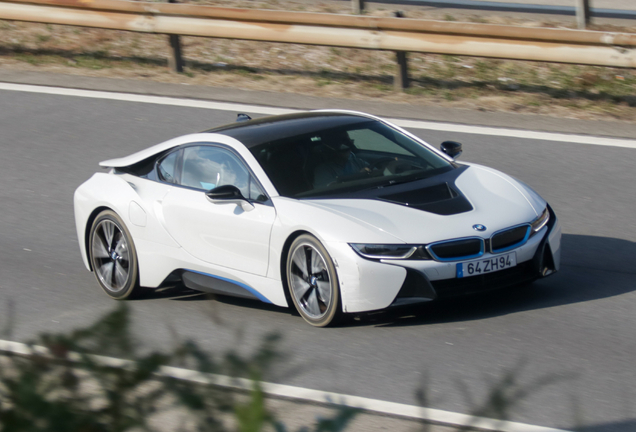 BMW i8