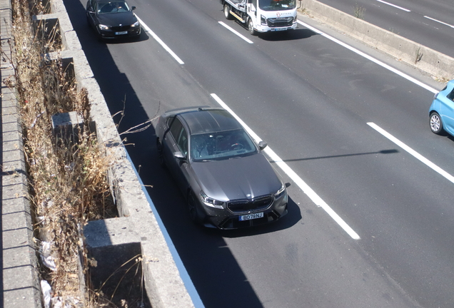 BMW M5 G90