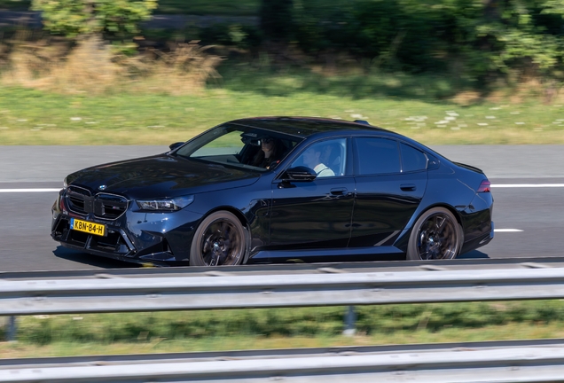 BMW M5 G90