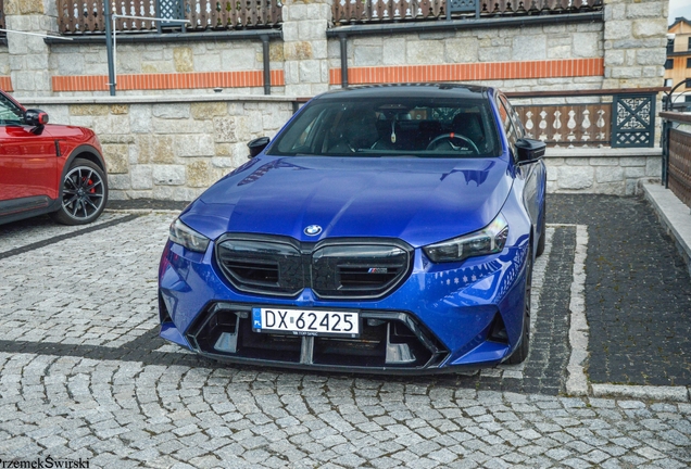 BMW M5 G90