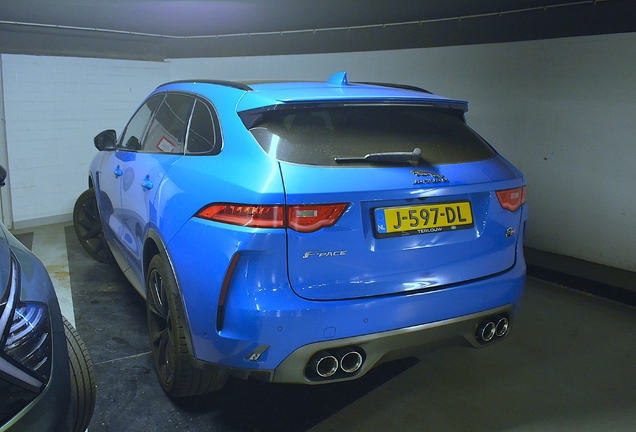Jaguar F-PACE SVR