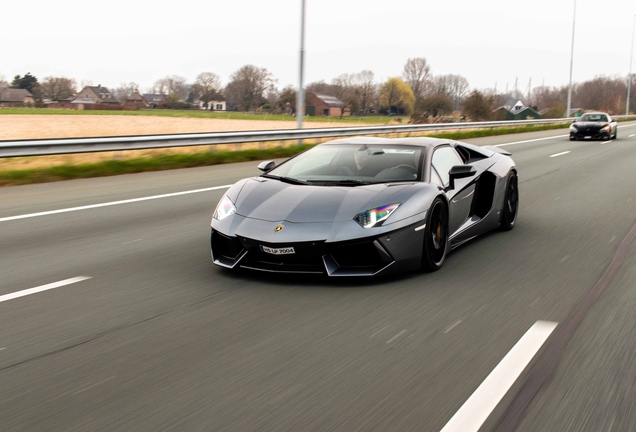 Lamborghini Aventador LP700-4 Roadster