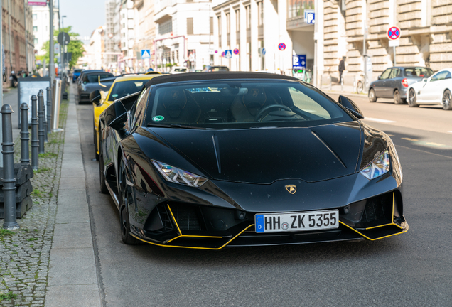 Lamborghini Huracán LP640-4 EVO Spyder
