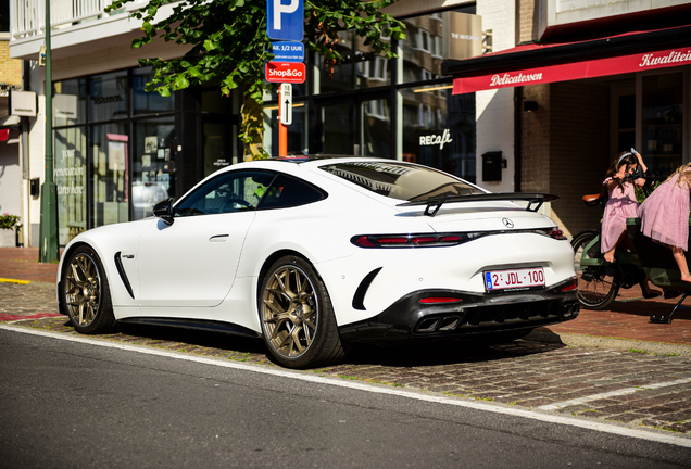 Mercedes-AMG GT 63 C192