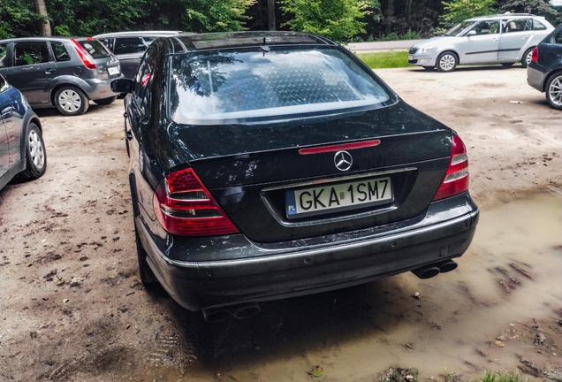 Mercedes-Benz E 55 AMG