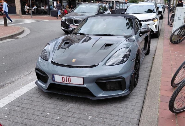 Porsche 718 Spyder RS
