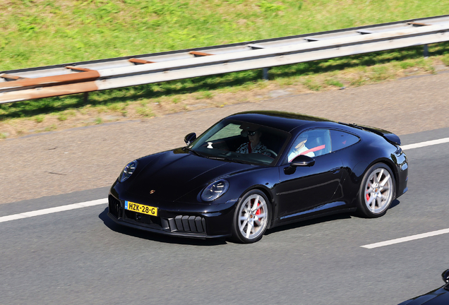 Porsche 992 Carrera 4 GTS MkII