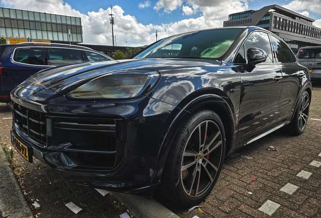 Porsche Cayenne Coupé Turbo E-Hybrid