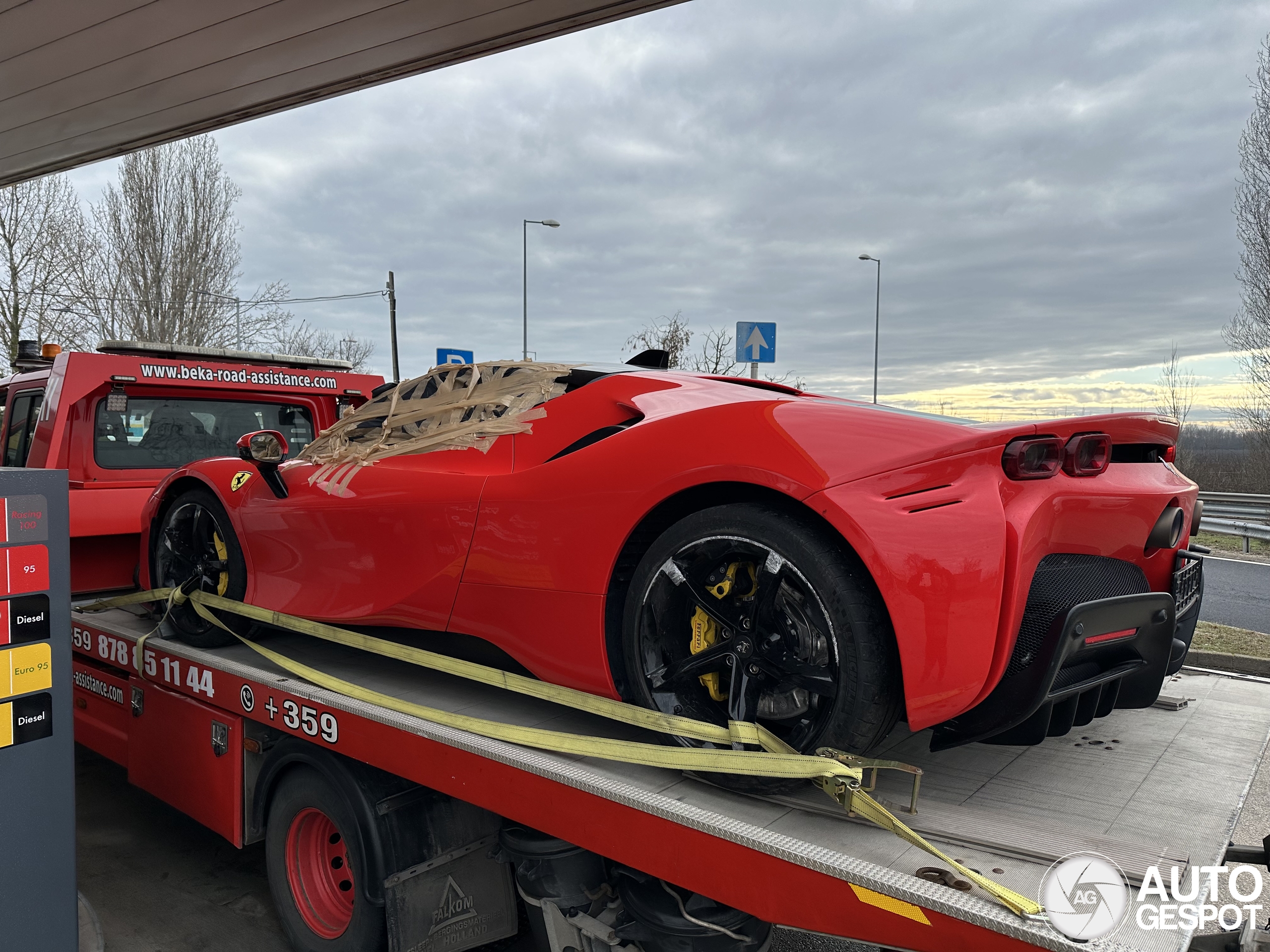 Ferrari SF90 Stradale