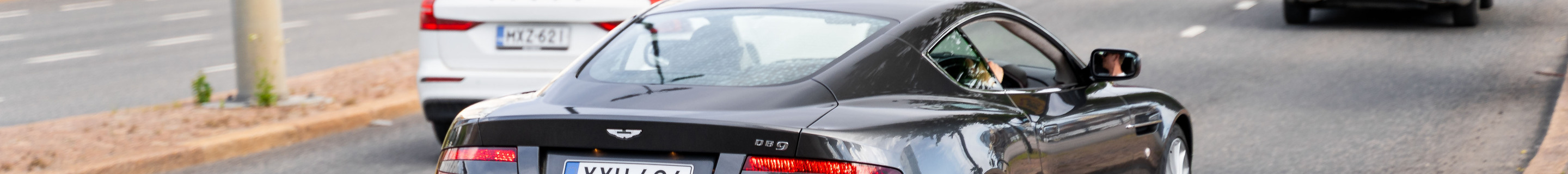 Aston Martin DB9