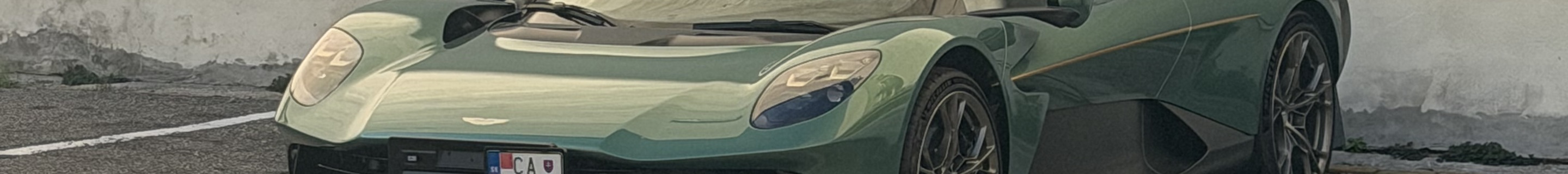 Aston Martin Valhalla