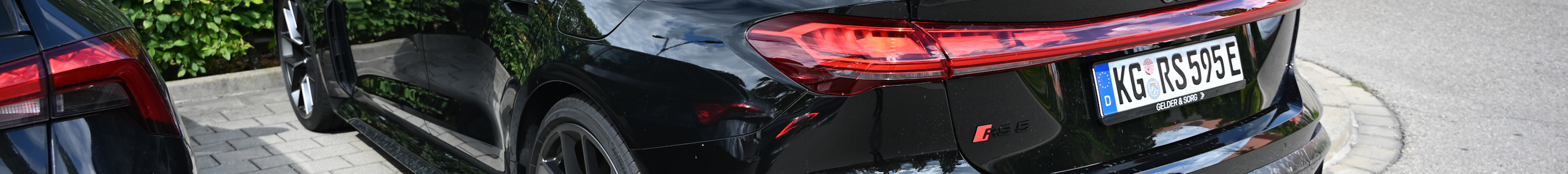 Audi RS5 Avant B10