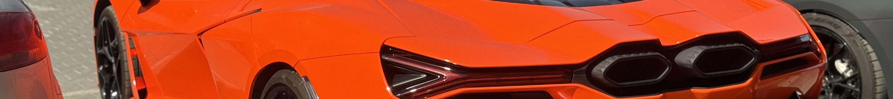 Lamborghini Revuelto