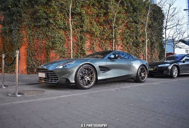 Aston Martin Vanquish 2025