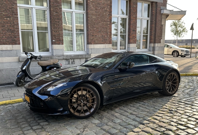 Aston Martin Vantage 2024