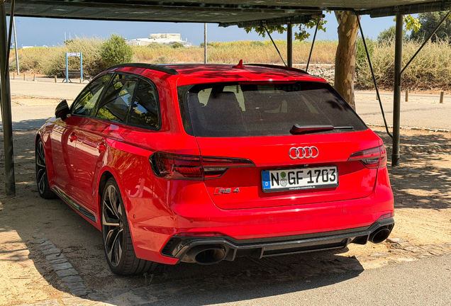 Audi RS4 Avant B9