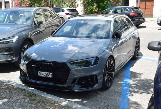 Audi RS4 Avant B9