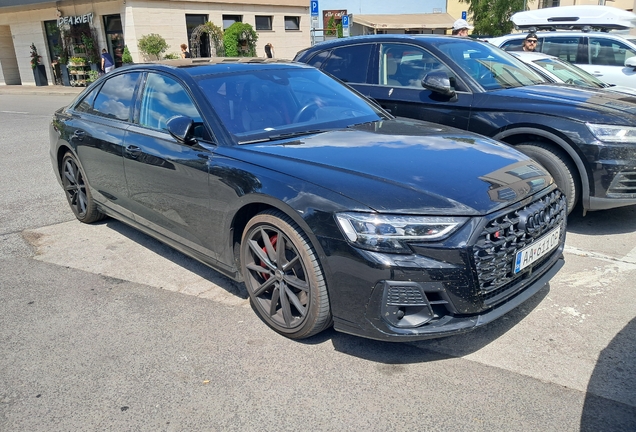 Audi S8 D5