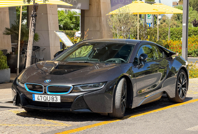 BMW i8