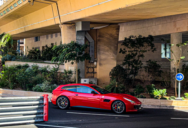 Ferrari GTC4Lusso