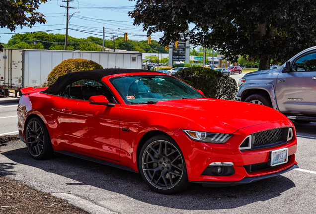 Ford Mustang GT Convertible 2015