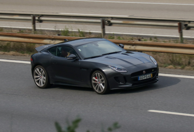 Jaguar F-TYPE R Coupé
