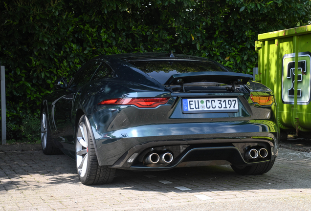Jaguar F-TYPE R75 Coupé