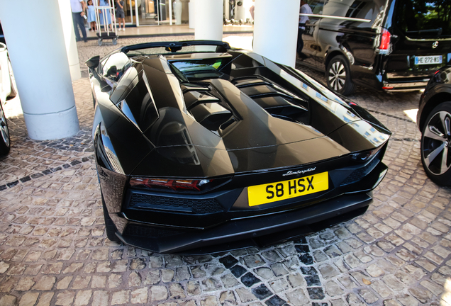 Lamborghini Aventador S LP740-4 Roadster
