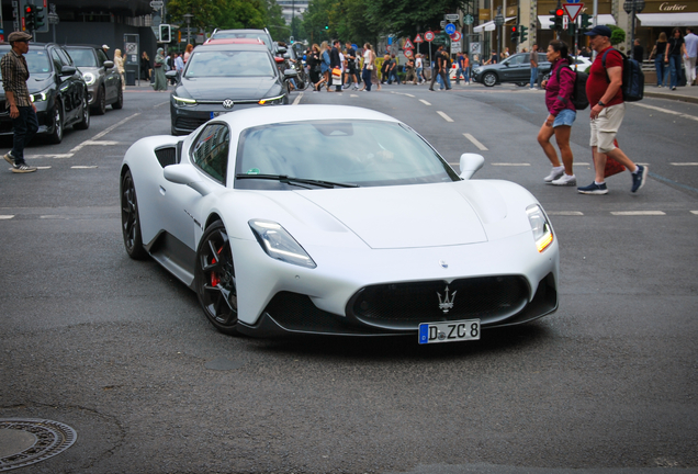 Maserati MC20