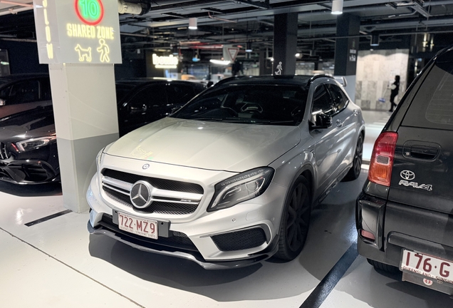 Mercedes-Benz GLA 45 AMG X156