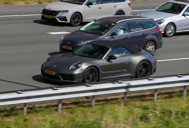Porsche 992 Carrera 4 GTS Cabriolet MkI