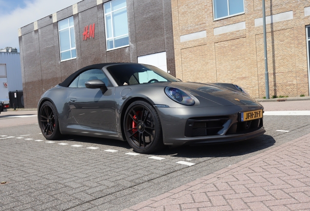 Porsche 992 Carrera 4 GTS Cabriolet MkI