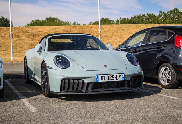 Porsche 992 Carrera 4 GTS Cabriolet MkII