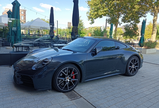 Porsche 992 Carrera 4S MkI