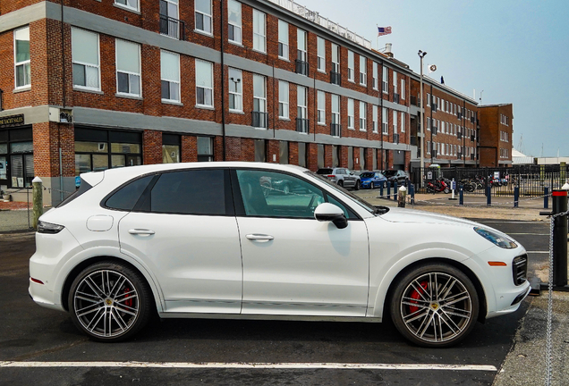 Porsche 9YA Cayenne GTS MkI