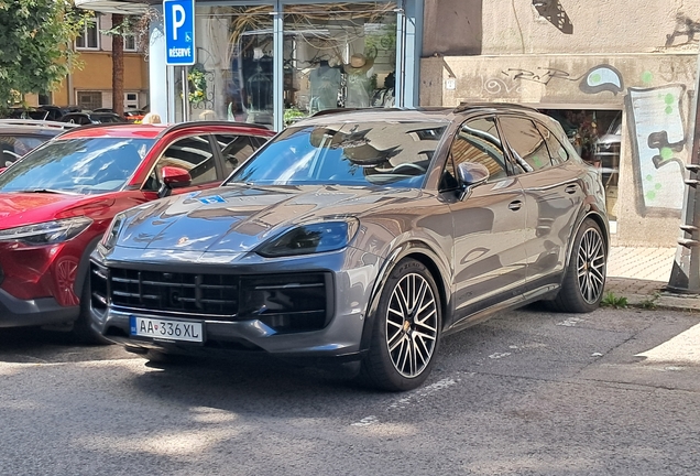 Porsche 9YA Cayenne GTS MkII