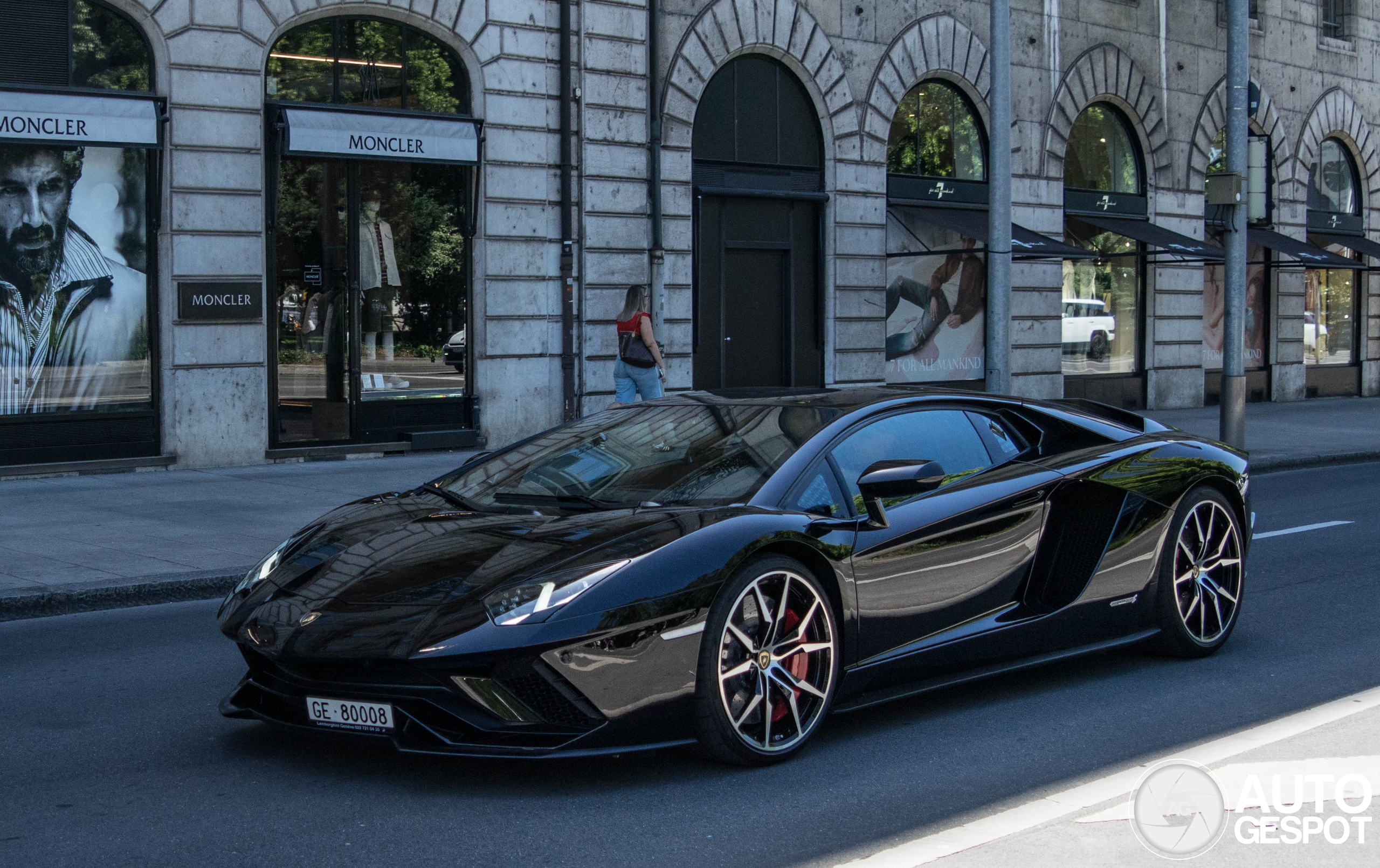 Lamborghini Aventador S LP740-4