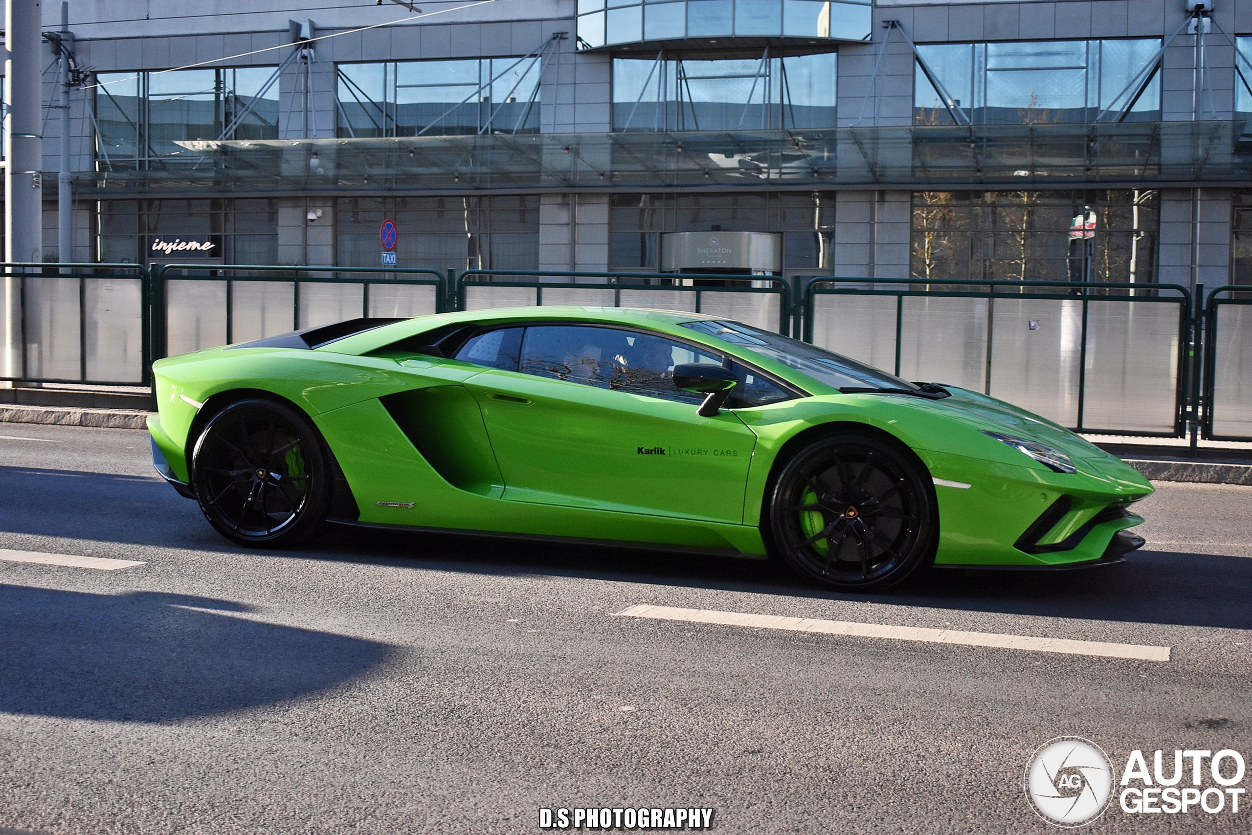 Lamborghini Aventador S LP740-4