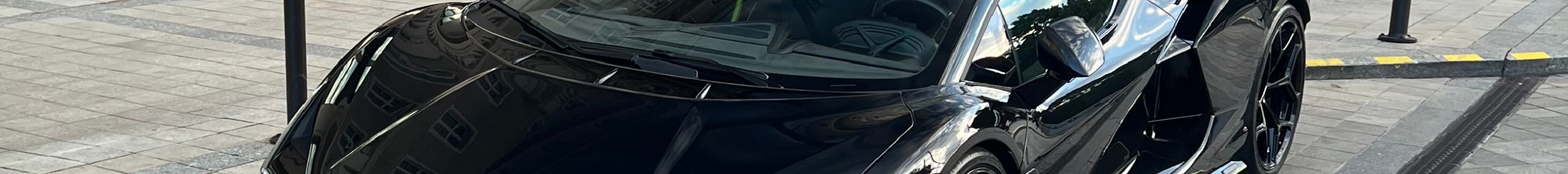 Lamborghini Revuelto