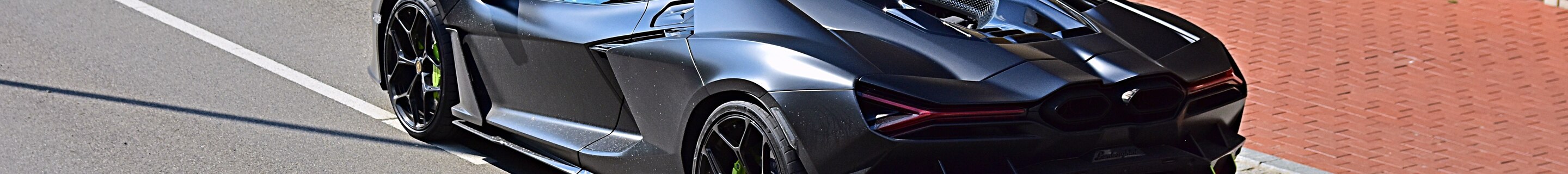 Lamborghini Revuelto