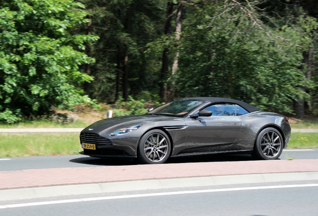 Aston Martin DB11 V8 Volante