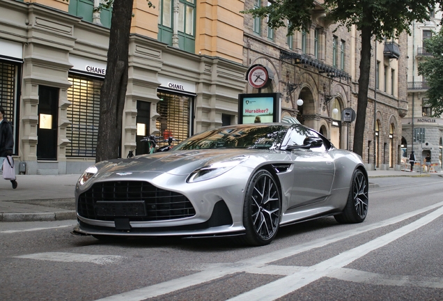 Aston Martin DB12