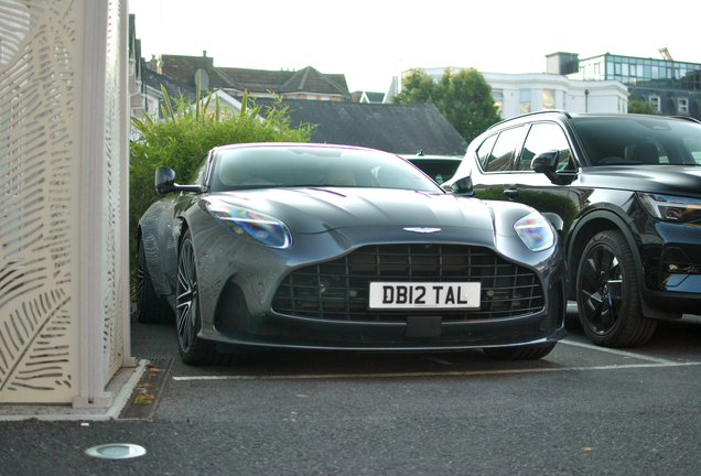 Aston Martin DB12
