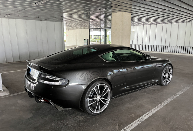 Aston Martin DBS