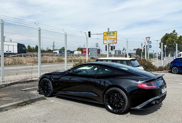 Aston Martin Vanquish S 2017