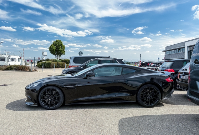 Aston Martin Vanquish S 2017