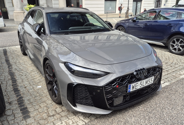 Audi RS5 Avant B10